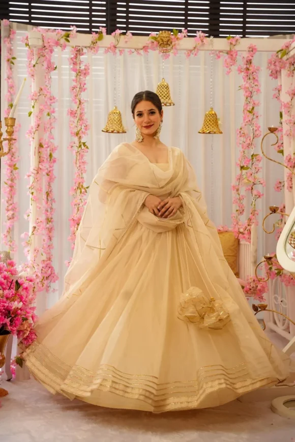 SERENE SNOWFALL ORGANZA LEHENGA SET - Image 2