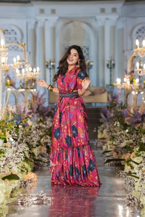 Sadewa Crepe Draped Saree - Image 5