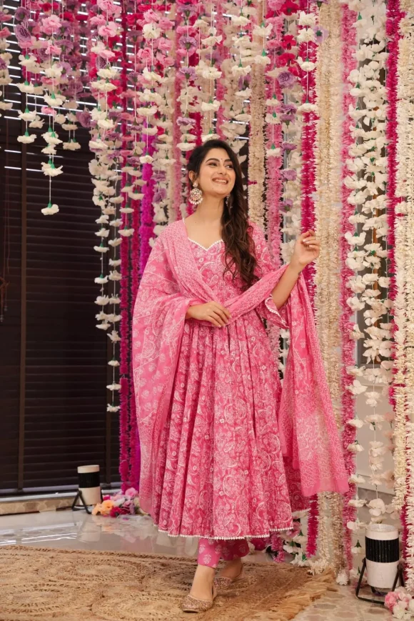 Naira pink cotton suit set - Image 2
