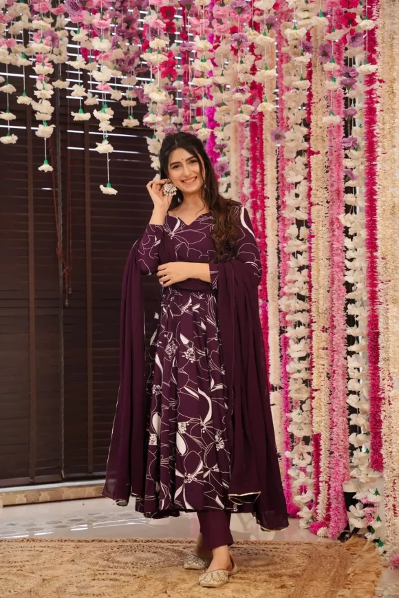 Amanda Linear Suit Set