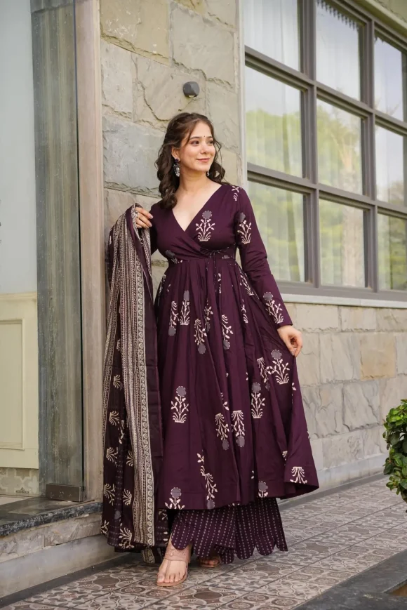 Amy Cotton ANGRAKHA Set