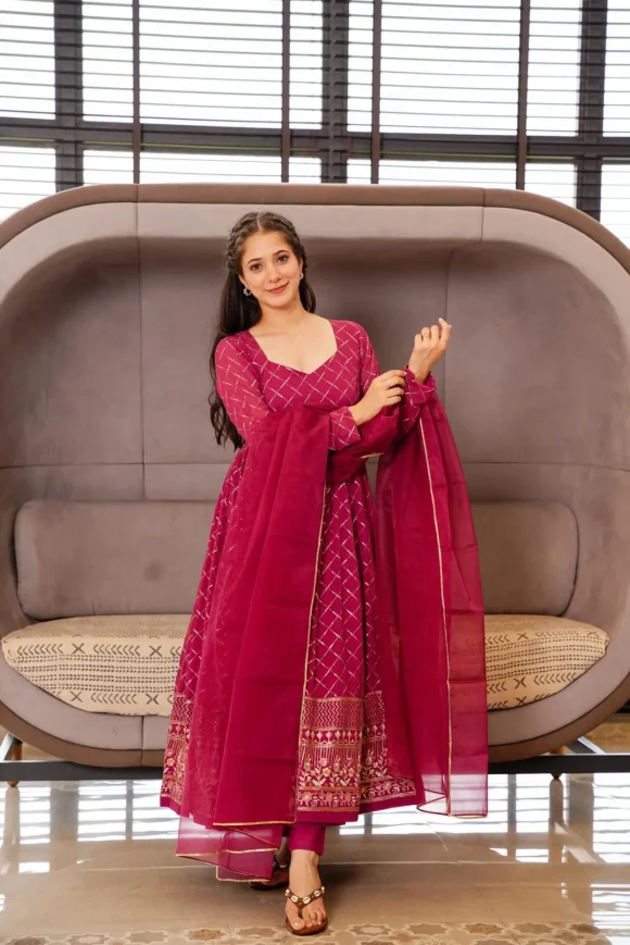 AASHIRYA GEORGETTE EMBROIDERED SUIT SET
