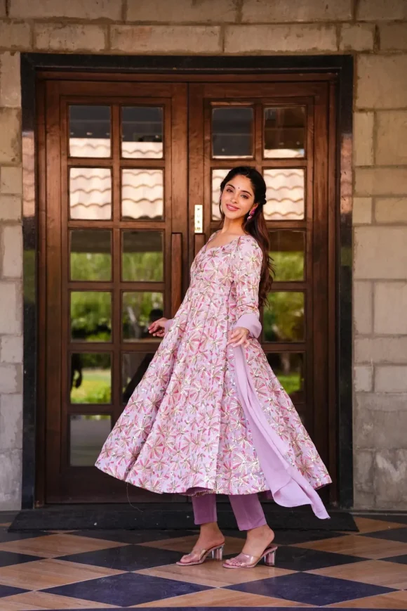 Graceful cascade georgette suit set