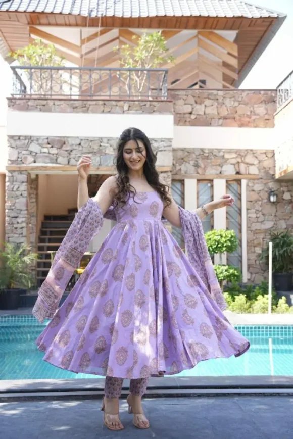 Aarnica Cotton Suit Set - Image 3