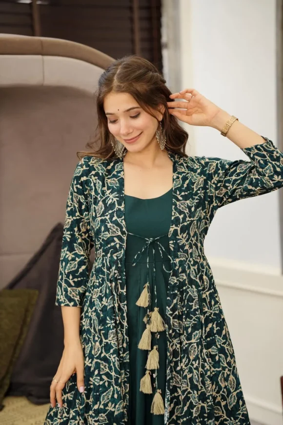 REBECCA GREEN RAYON SHRUG SET - Image 3