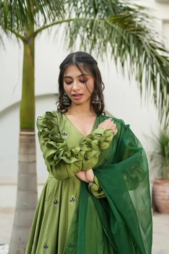 Athena Green Silk Suit Set - Image 3