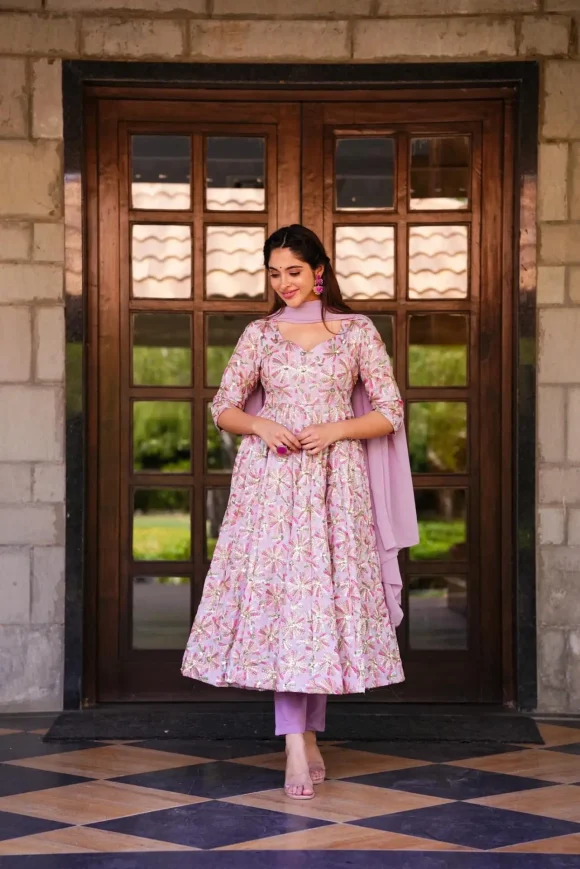 Graceful cascade georgette suit set - Image 3