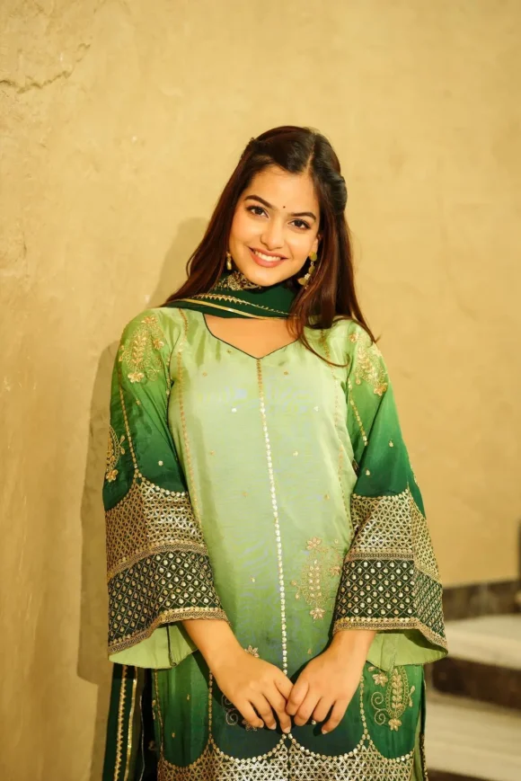 Green Paradise Short kurta set - Image 3