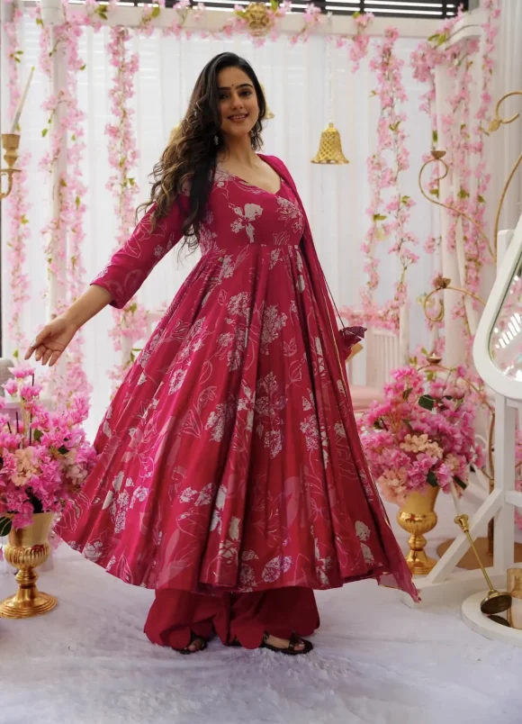 Hanami Dream Floral suit set - Image 3