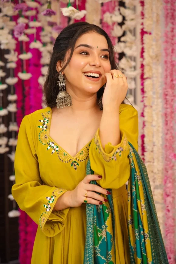 Jeevika muslin suit set - Image 3
