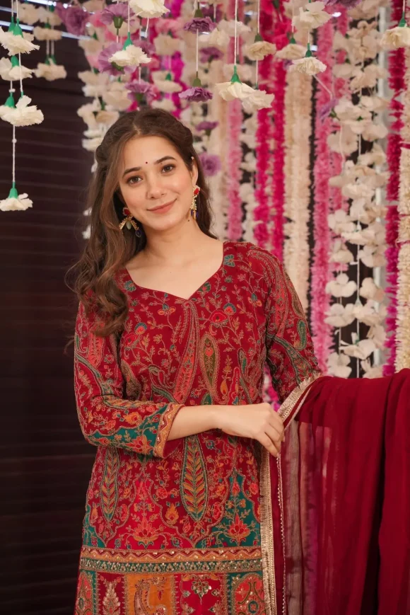 Juliet embroidered suit set - Image 3