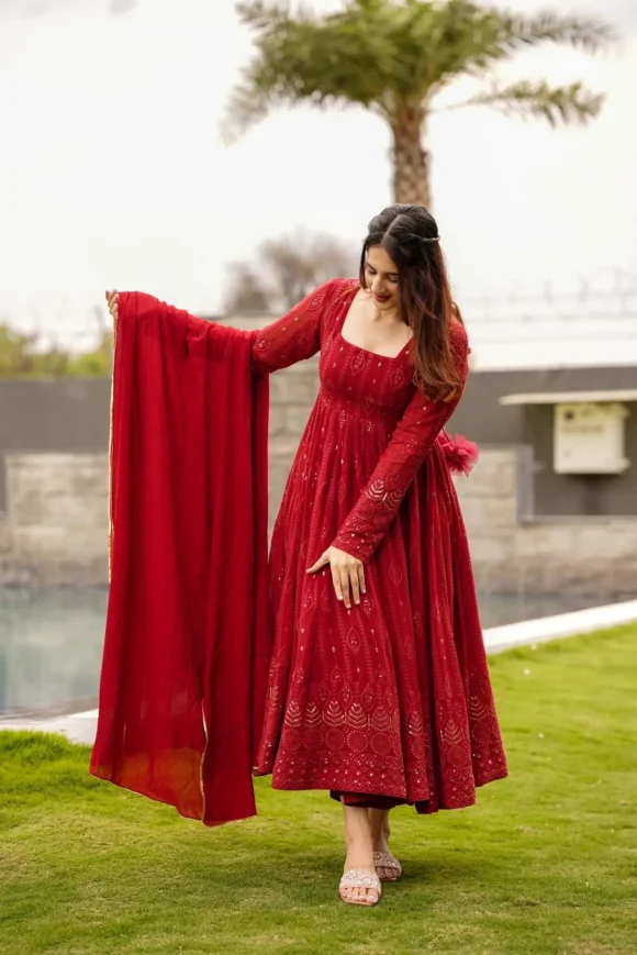 Maroon embroidered georgette suit set - Image 3