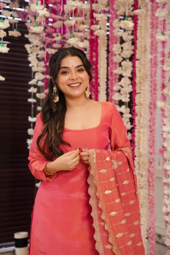 Mehreen cosmos sharara set - Image 3