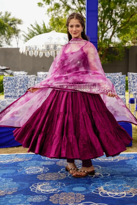 Anupriyaa Purple Silk Set - Image 4
