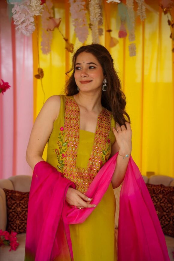 Aahana mustard cosmos suit set - Image 4