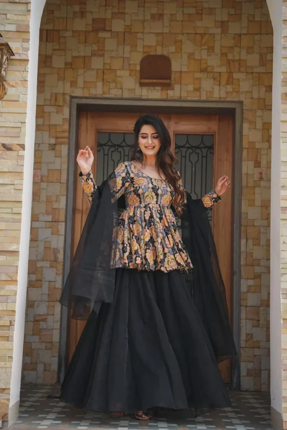 IDHITRI BLACK KURTA-PALAZZO SET - Image 4