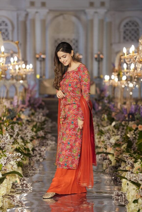 Dhara orange heavy kurta-palazzo set - Image 4