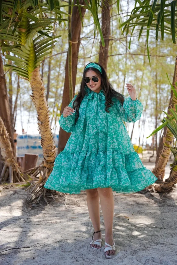 Disty green organza dress - Image 5