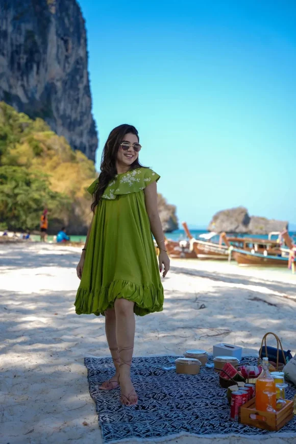 Halcyon green crepe dress - Image 5