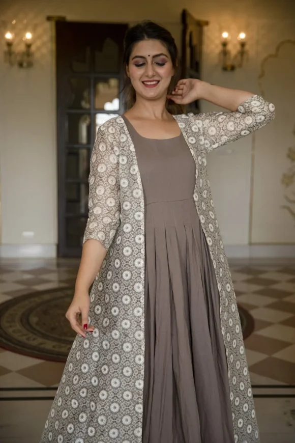 ADVIKA INNER WITH SHRUG SET - Image 5