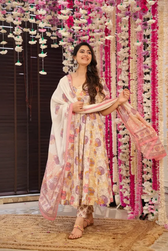 Aruna Cotton Suit Set - Image 5