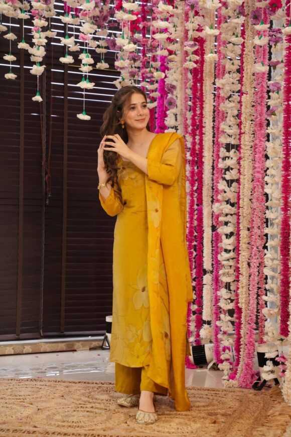 Meera yellow Kurta set - Image 5
