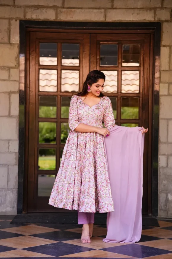 Graceful cascade georgette suit set - Image 5