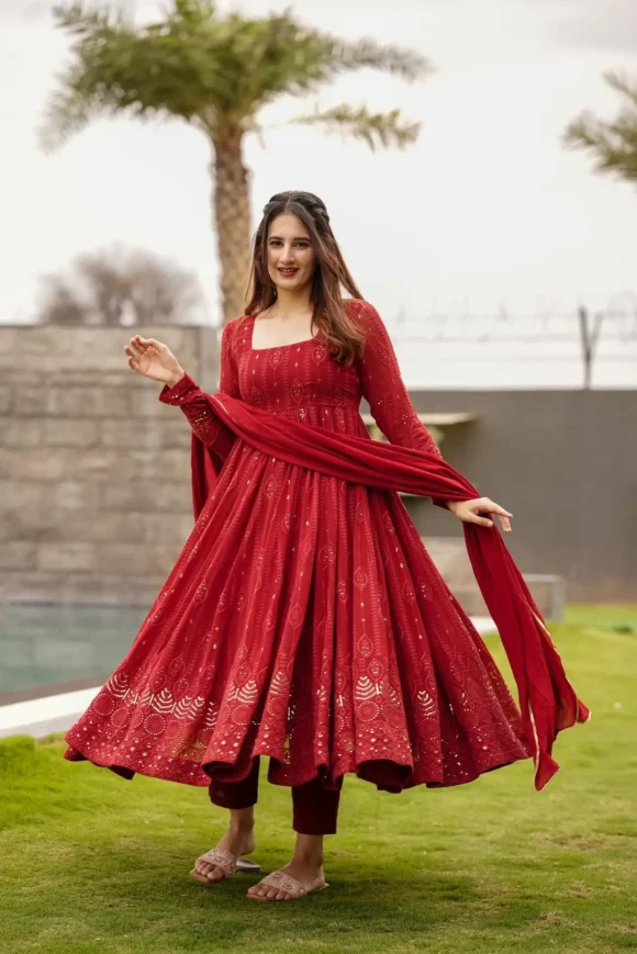 Maroon embroidered georgette suit set - Image 5