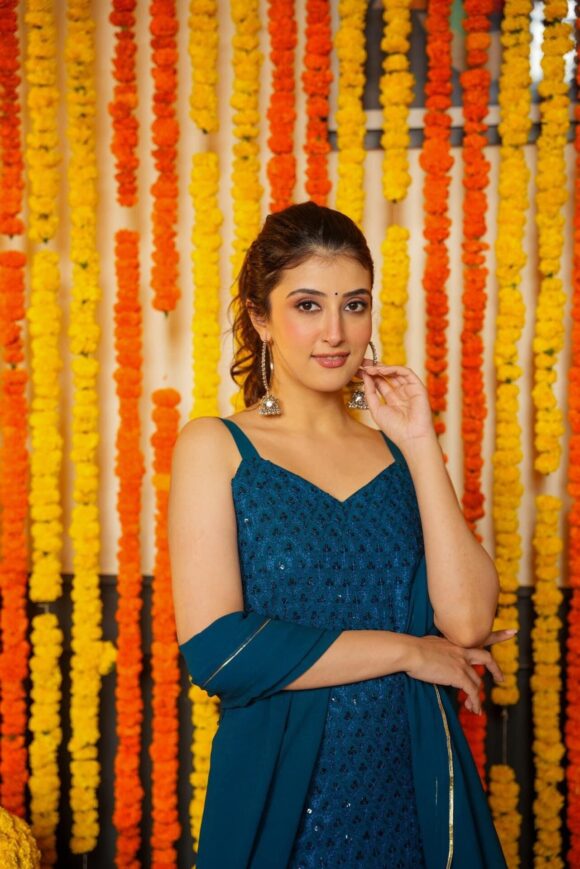 Akshara blue embroidered georgette set - Image 6