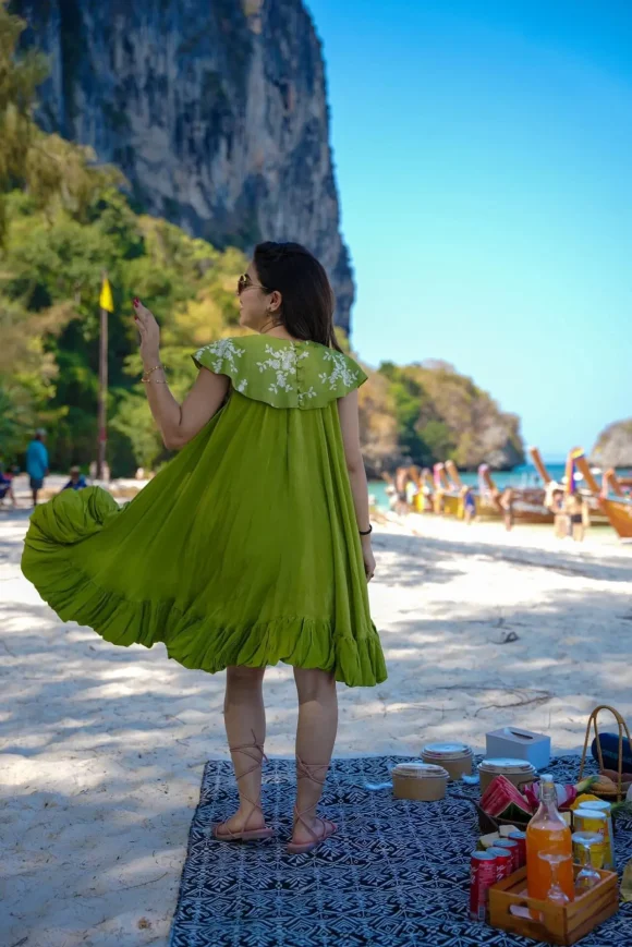 Halcyon green crepe dress - Image 6