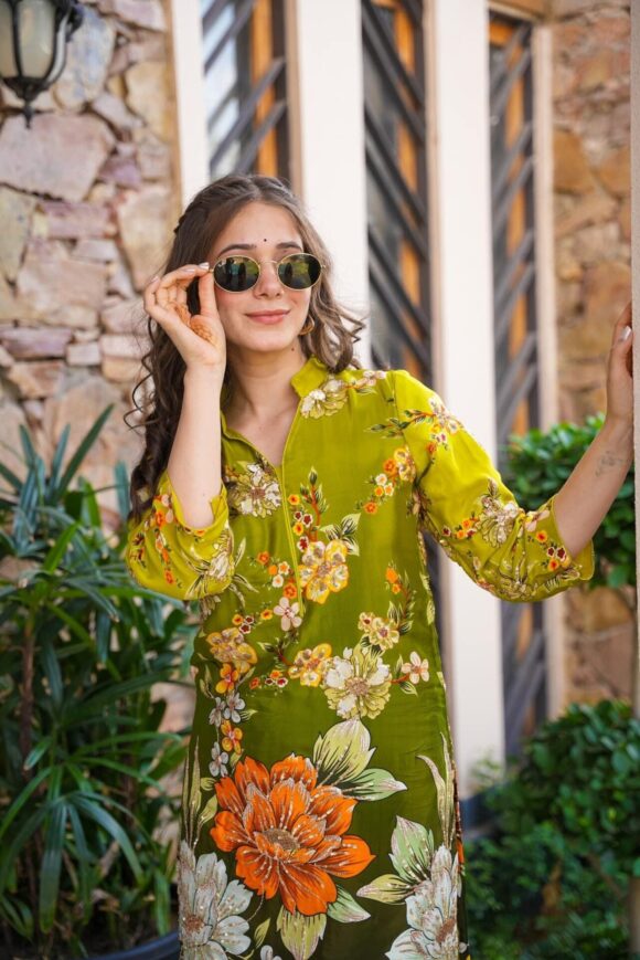 HAZEL GREEN EMBROIDERED SET - Image 6