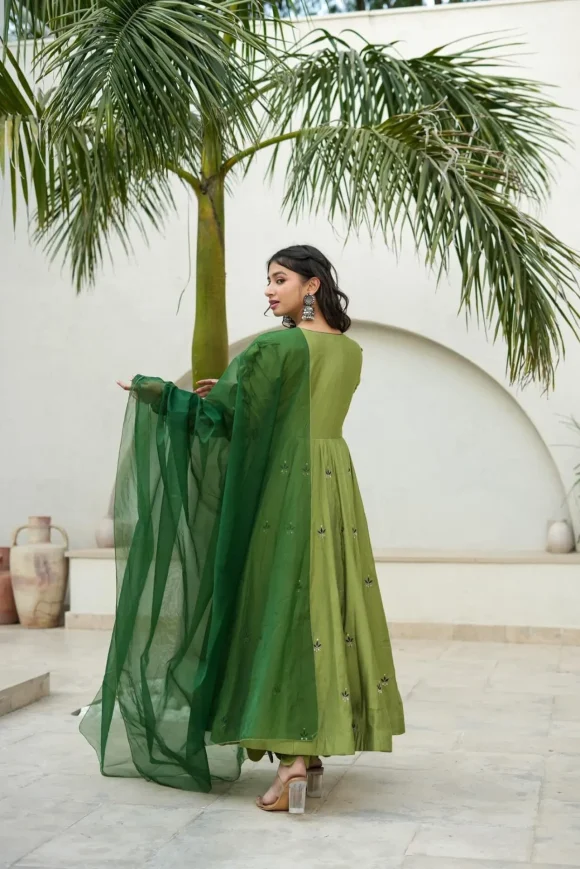 Athena Green Silk Suit Set - Image 6