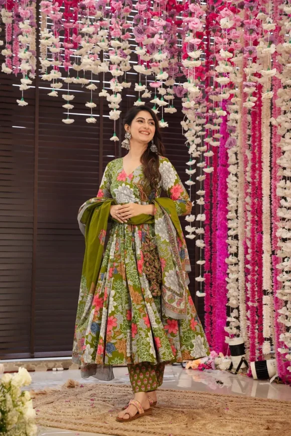 Garden green cotton Angrakha set - Image 6