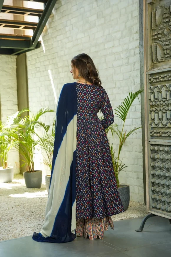 Healing blue suit set - Image 6
