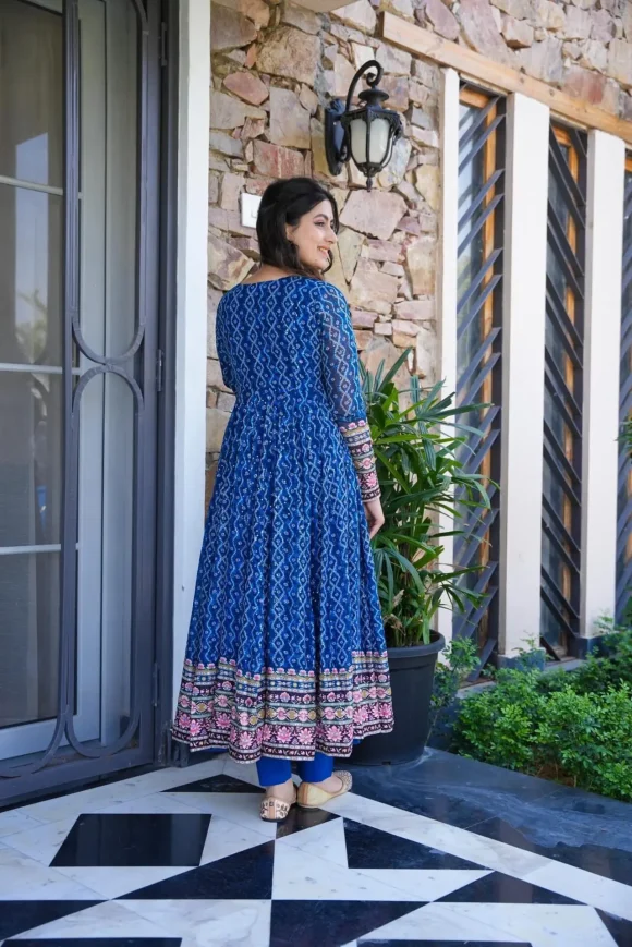 Jasmine blue embroidered georgette suit set - Image 6