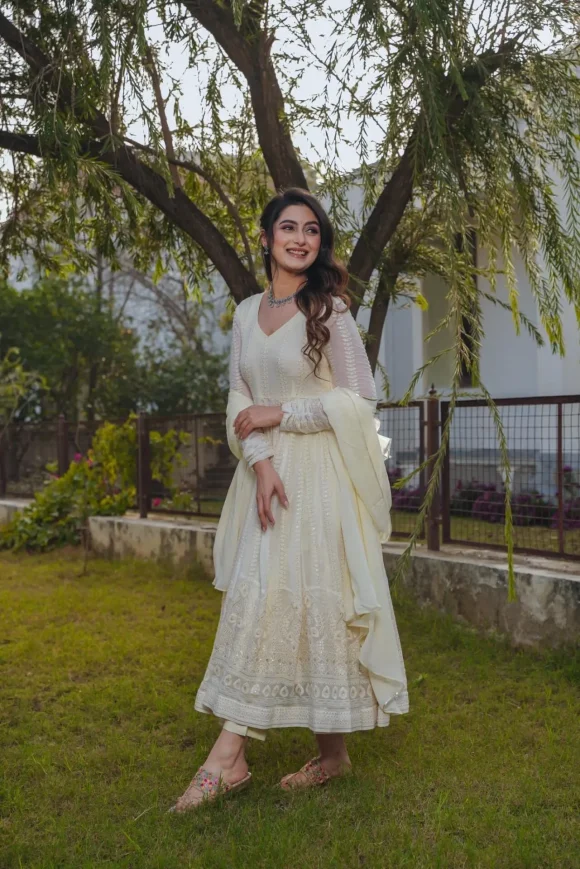 MALINI GEORGETTE EMBROIDERED SUIT SET - Image 6