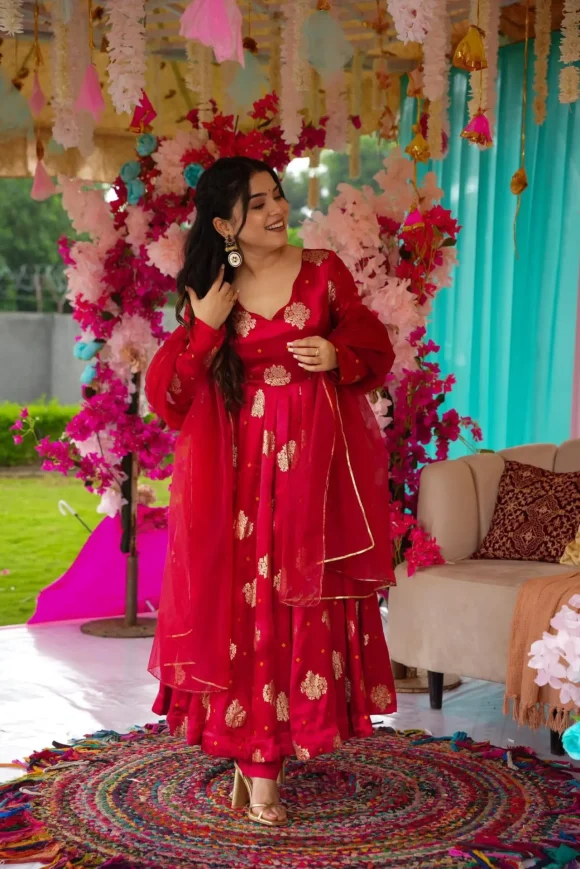 Midnight maroon silk suit set - Image 6
