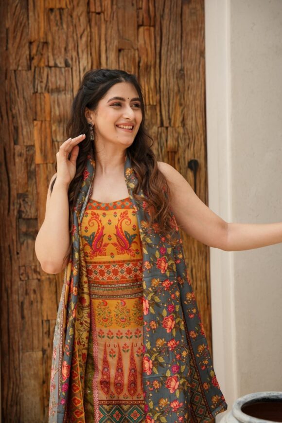 Dazzling Lilia kurta set - Image 7