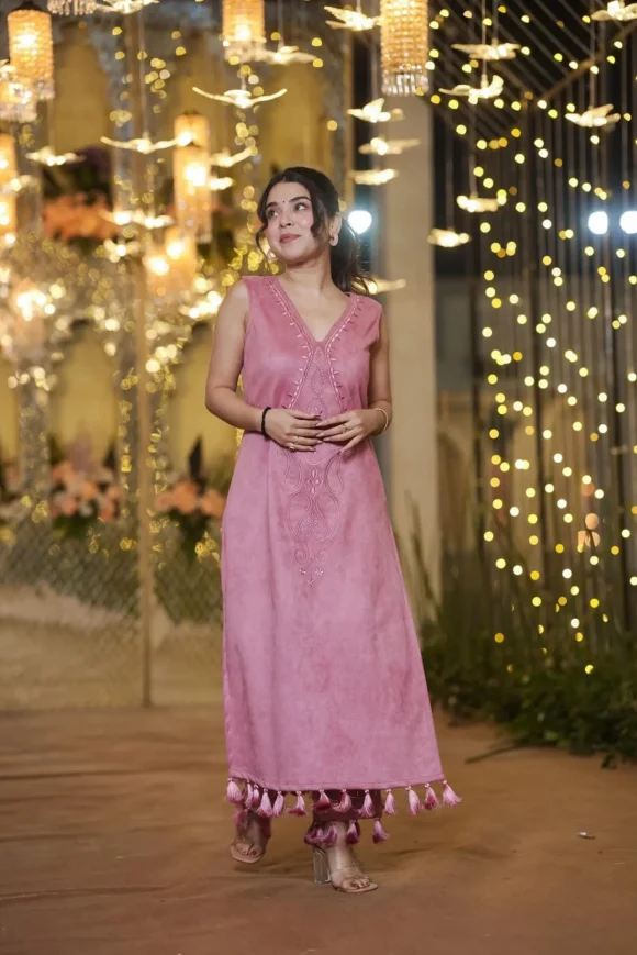 Mulan Blossomy pink SILK KURTA-JACKET SET - Image 7