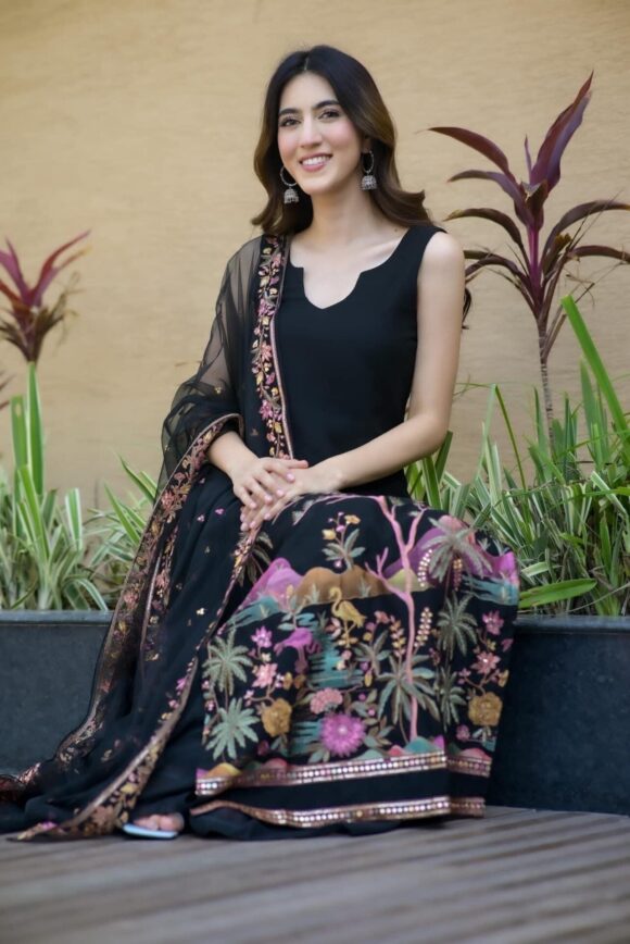 Shreya black Embroidered georgette set - Image 2