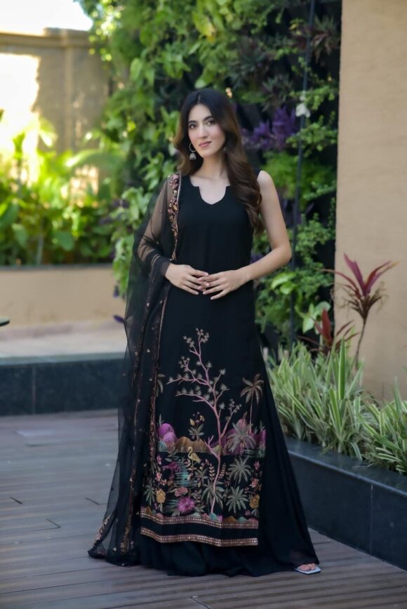 Shreya black Embroidered georgette set - Image 5
