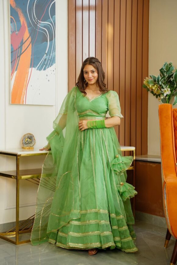 Green nooraniyat organza lehenga choli set - Image 2