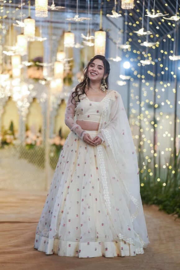Meraki white organza lehenga set - Image 3
