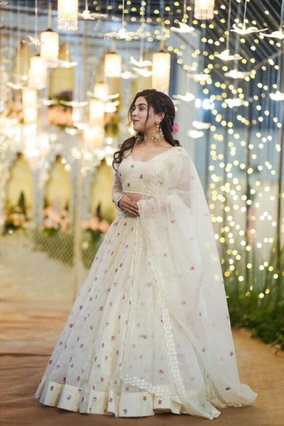 Meraki white organza lehenga set - Image 5