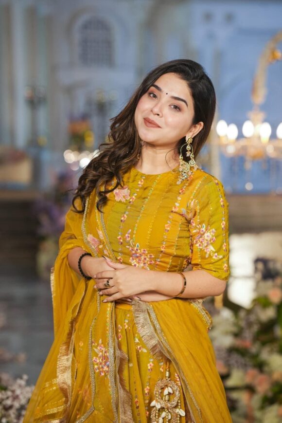 Twila mustard sunshine viscos organza lehenga - Image 5