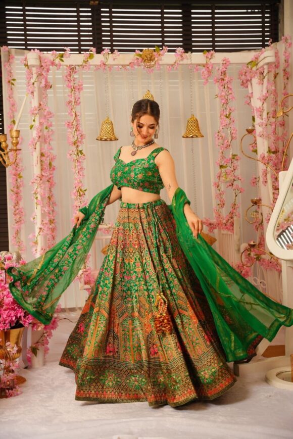 Peacock green silk lehenga set - Image 4