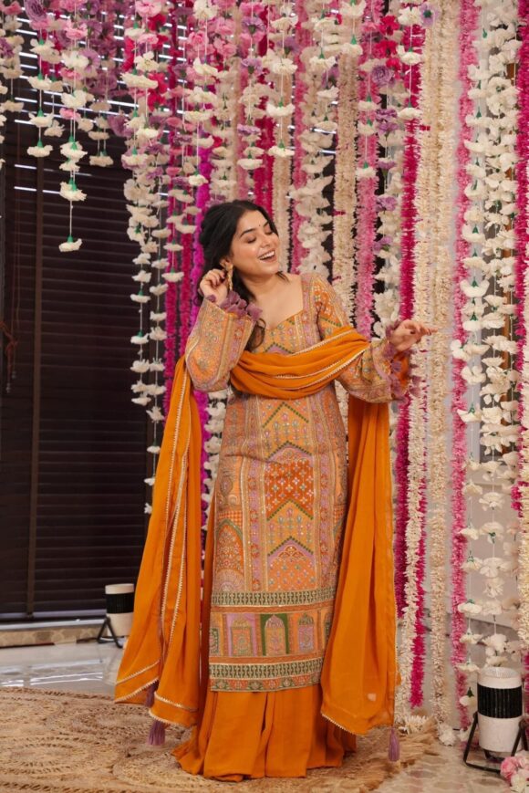 Sunset aura heavy embroidered suit set - Image 3