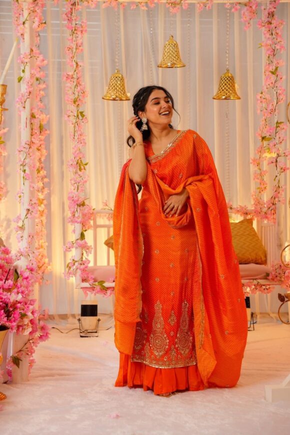 Saffron silk heavy suit set - Image 5