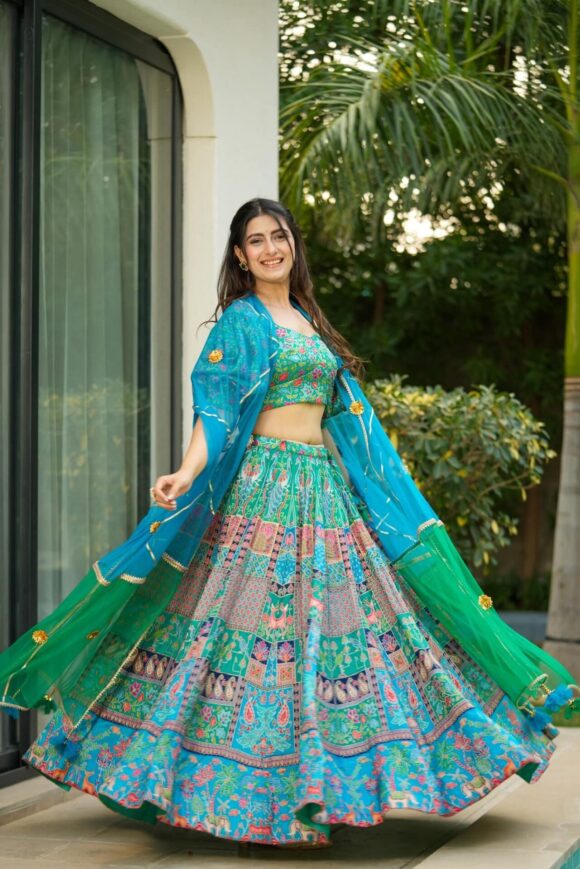 Turquoise silk lehenga set - Image 5