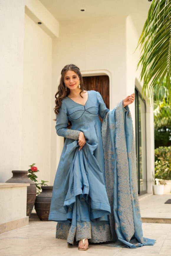 New Shivanya blue cosmos suit set - Image 4